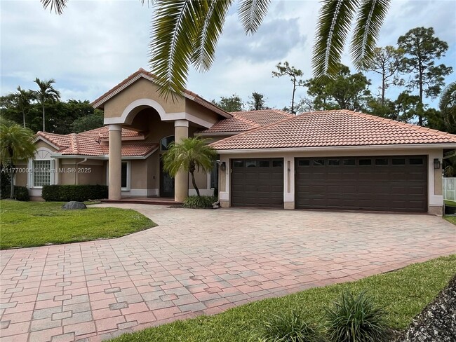 property at 576 Cypress Green Cir