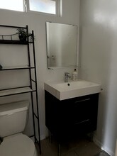 115 N Parkwood Ave in Pasadena, CA - Foto de edificio - Building Photo