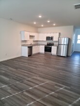 2062 Gln Xing Dr in Durham, NC - Building Photo - Building Photo