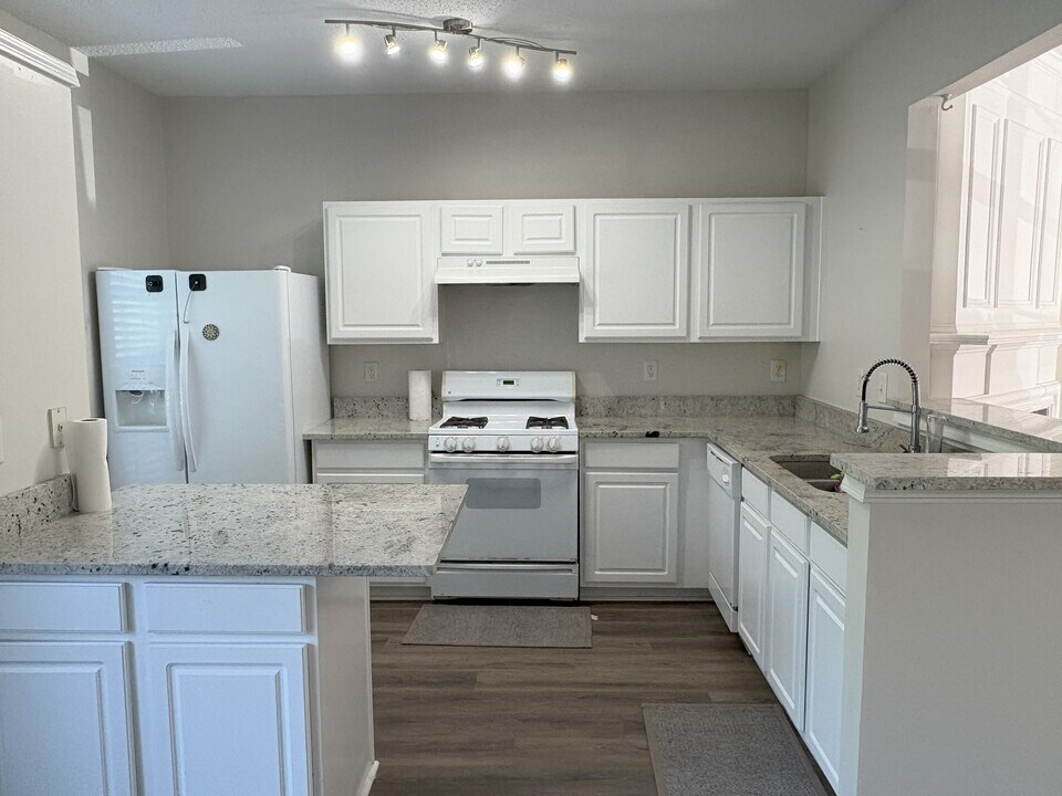 13082 Region Trace in Alpharetta, GA - Building Photo