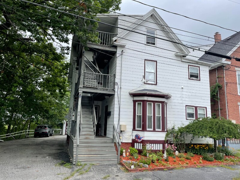 26 5th St-Unit -3 in Auburn, ME - Building Photo
