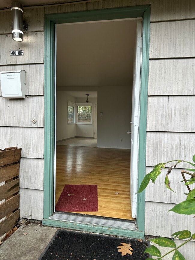 2033 N McClellan St, Unit 2033 in Portland, OR - Building Photo - Building Photo