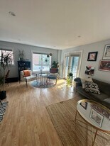 165 Cottage St in Chelsea, MA - Building Photo