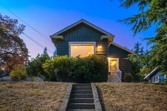 5620 Wetmore Ave in Everett, WA - Building Photo - Building Photo