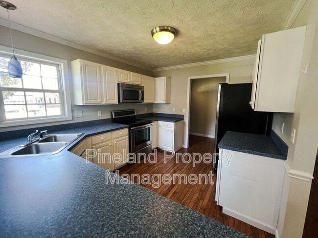 7228 Beaver Run Dr in Fayetteville, NC - Building Photo - Building Photo