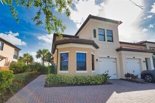 10063 Crooked Crk Dr, Unit 101 in Venice, FL - Building Photo