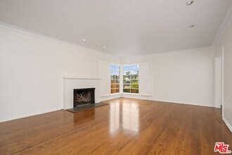 547 Stassi Ln in Santa Monica, CA - Building Photo - Building Photo