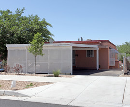 1320 Lead Ave SE in Albuquerque, NM - Building Photo - Building Photo