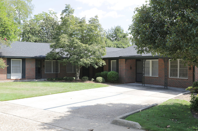 Hobbs Apartments in Columbus, GA - Building Photo - Building Photo