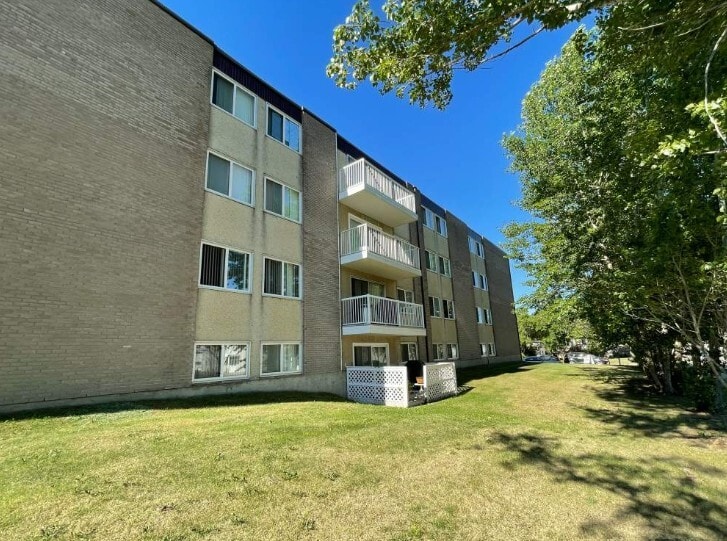 Aspen Lane Apartments in Stettler, AB - Building Photo