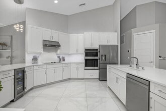 20071 Seagrove St, Unit Grandezza in Estero, FL - Building Photo - Building Photo