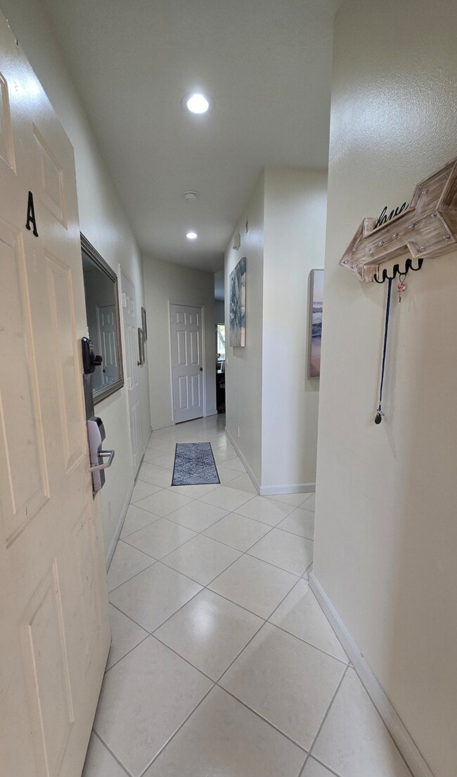 8301 Mulligan Cir in Port St. Lucie, FL - Building Photo - Building Photo