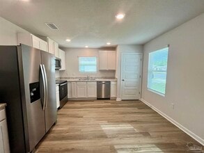 6219 June Bug Dr in Milton, FL - Building Photo - Building Photo