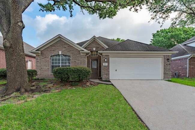 property at 9026 Eaglecove Dr