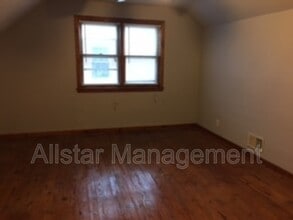5607 Westlake Ave in Parma, OH - Building Photo - Building Photo