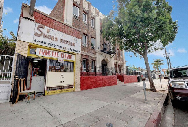 4418 W Pico Blvd in Los Angeles, CA - Building Photo - Building Photo