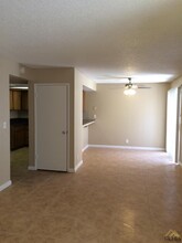 2600 Chandler Ct in Bakersfield, CA - Building Photo - Building Photo