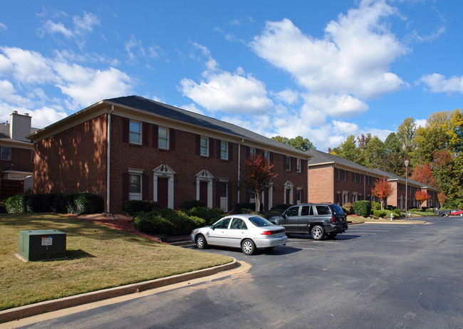 Wedgewood Forrest Condos in Alpharetta, GA - Building Photo - Building Photo