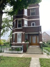 4532 S Francisco Ave, Unit 2 in Chicago, IL - Building Photo - Building Photo