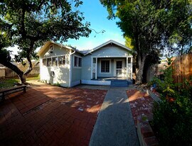 325 E Colorado Blvd in Monrovia, CA - Building Photo