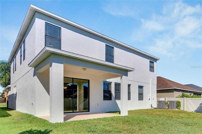 11061 Little Blue Heron Dr in Riverview, FL - Building Photo - Building Photo