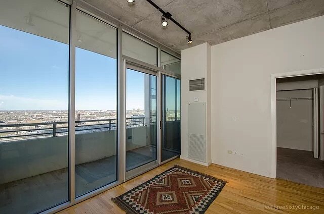 1720 S Michigan Ave, Unit 2712 in Chicago, IL - Building Photo - Building Photo