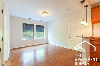 3437 N Lakewood Ave in Chicago, IL - Building Photo - Building Photo