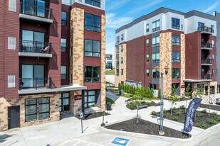 Concord at Marketplace 55+ Independent Living in West Des Moines, IA - Building Photo