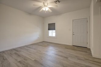 404 N Findlay Ave in Norman, OK - Building Photo - Building Photo