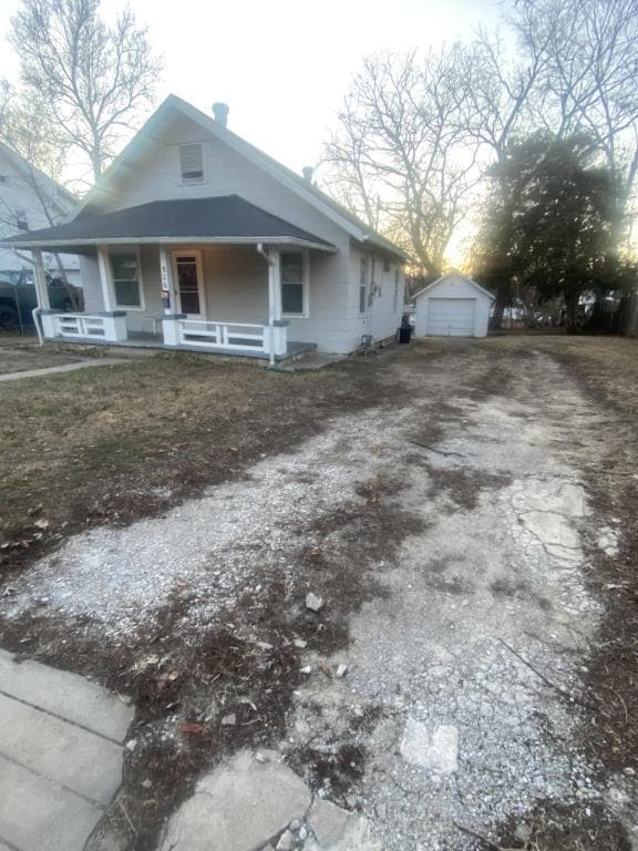 526 S Crescent Ave in Independence, MO - Building Photo - Building Photo