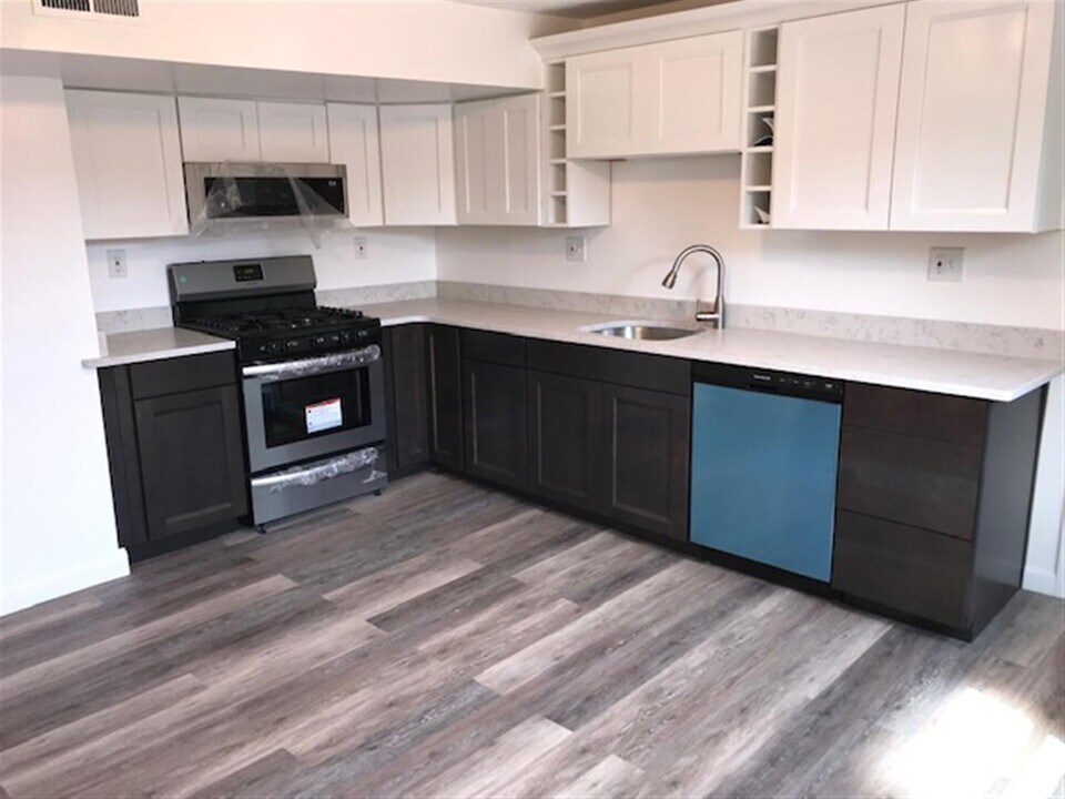 70 School St, Unit 1 in Cambridge, MA - Building Photo
