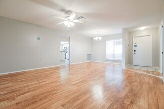 3907 Lemonwood Dr in Sarasota, FL - Building Photo - Building Photo