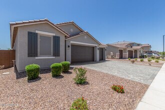 17973 W Ashley Dr in Goodyear, AZ - Building Photo - Building Photo