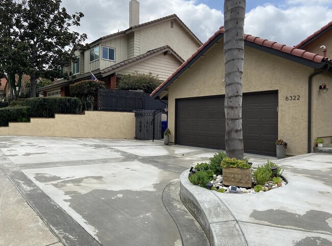 6322 Bernadette Ln in San Diego, CA - Foto de edificio - Building Photo