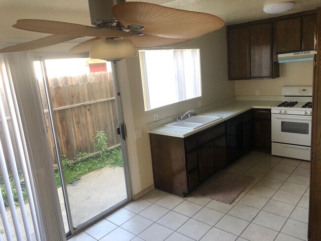 4392 Green Ave in Los Alamitos, CA - Building Photo - Building Photo