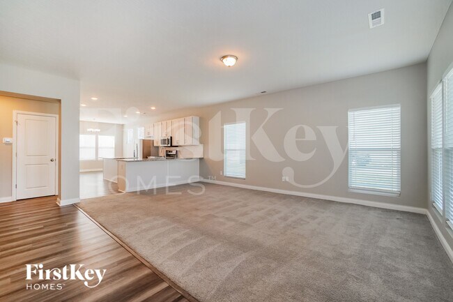 1158 Dornoch Dr in Lancaster, OH - Building Photo - Building Photo