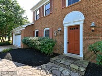 14519 William Carr Ln in Centreville, VA - Building Photo - Building Photo