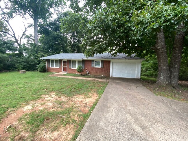 1807 Oakhurst Dr in Shelby, NC - Building Photo - Building Photo