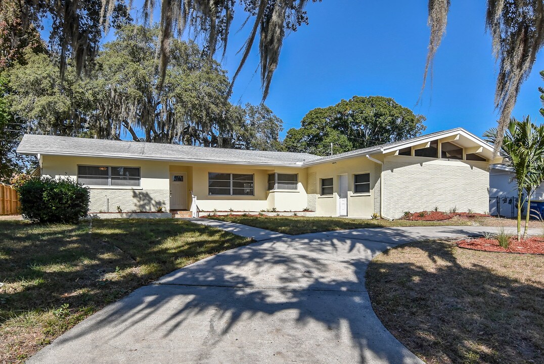 1456 Jasmine Way in Clearwater, FL - Building Photo
