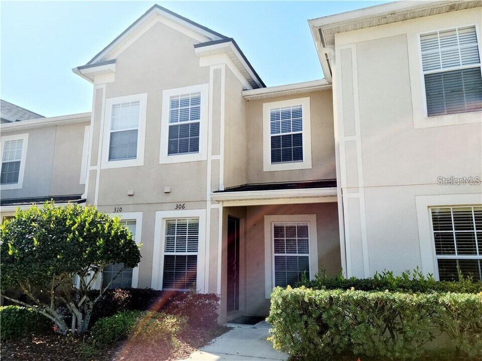 306 Belvedere Way in Sanford, FL - Building Photo