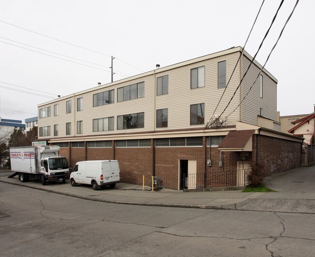 2300 Fairview Ave E in Seattle, WA - Foto de edificio - Building Photo