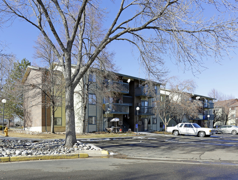 Sheridan Gardens Apartments in Englewood, CO - Building Photo