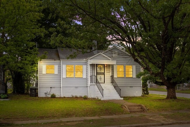 property at 1001 Valley Rd Pl