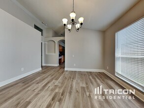 10434 Soaring Eagle Dr in Riverview, FL - Foto de edificio - Building Photo