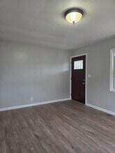 617 Broadway St in Fostoria, OH - Building Photo - Building Photo