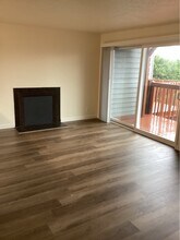 326 SW 12th St in Newport, OR - Building Photo - Building Photo