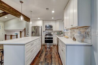 260 Moonshadow Ct in Roswell, GA - Building Photo - Building Photo