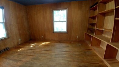 2115 Olive St in Cedar Falls, IA - Building Photo - Building Photo