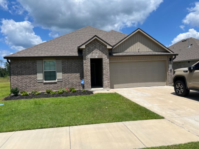 858 Gold Finch Wy in Lake Charles, LA - Building Photo - Building Photo