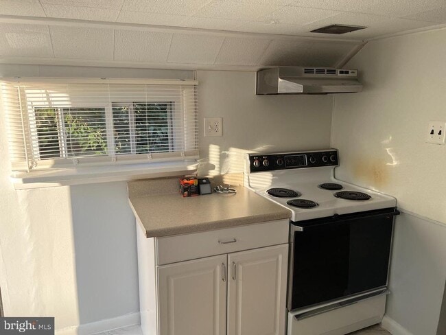 124 Dallas Rd in Willow Grove, PA - Building Photo - Building Photo